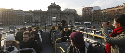 El autobús turístico, a cocheras