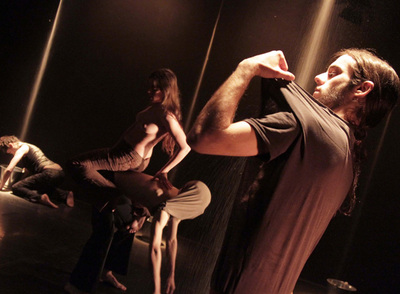 Imagen de la presentación de  La maleza , en Vigo, por la compañía del Teatro Ensalle.