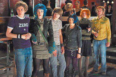  Michael Cera se enfrenta a los ex de su nueva chica en la oda al pajillero posnoventa más flagrante del año:  Scott Pilgrim contra el mundo.   