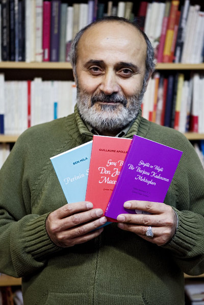 Sanci publica libros eróticos con las portadas más anodinas.