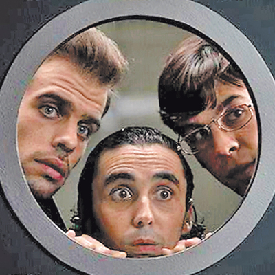  Fotograma de la película  Fuga de cerebros,  de Fernando González Molina 