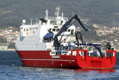 El buque Sarmiento de Gamboa toma la temperatura al Atlántico