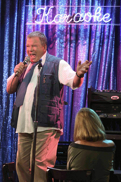 William Shatner en la serie  S#*! my dad says. 