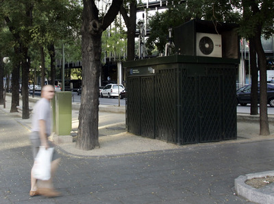 Estación de medición de contaminación en Emilio Castelar.