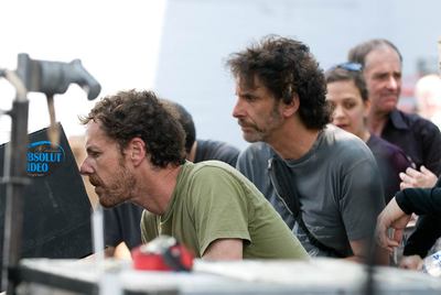 Ethan (izquierda) y Joel Coen, en el rodaje de su nueva película,  Valor de ley. 