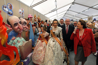 CRISIS Y CORRUPCIÓN EN LA EXPOSICIÓN DEL 'NINOT'