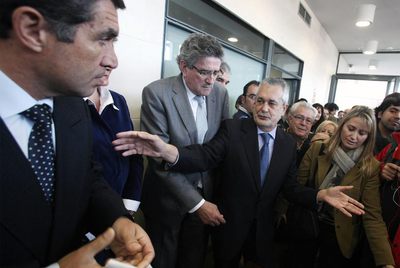 GRIÑÁN SUGIERE  QUE LA TRAMA DE LAS PREJUBILACIONES INCLUYÓ "NOMBRES FALSOS"