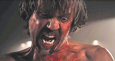  En  A serbian film  un actor porno recibe dinero para participar en la obra definitiva 