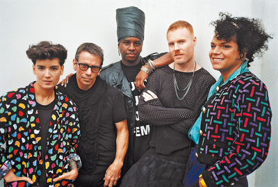  Kim Ann Foxman, Mark Pistel, Shaun Wright, Andy Butler y Aerea Negrot, la formación en 2011 de Hercules & Love Affair. 