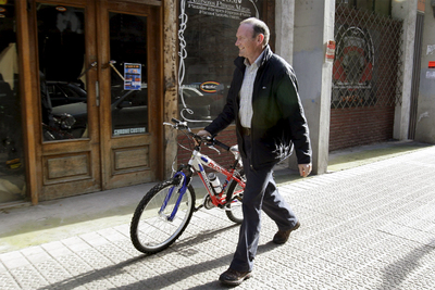 Una bicicleta de Ibarretxe para el Sáhara