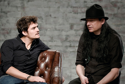 Orlando Bloom, con Jonas Åkerlund, solicitadísimo realizador de 'videoclips' como 'Ray of light', de Madonna, o 'Telephone', de Lady Gaga.