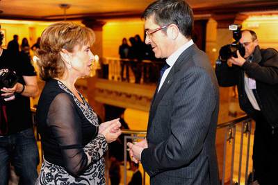 HOMENAJE A LAS VÍCTIMAS