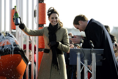 KATE MIDDLETON YA EJERCE DE PRINCESA