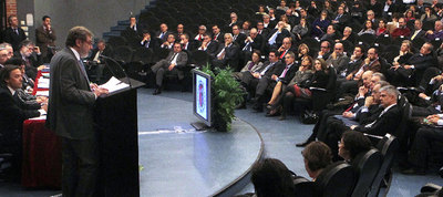 Intervención de Juan Luis Cebrián, durante la apertura del curso de la 25ª promoción del máster UAMEL PAÍS.