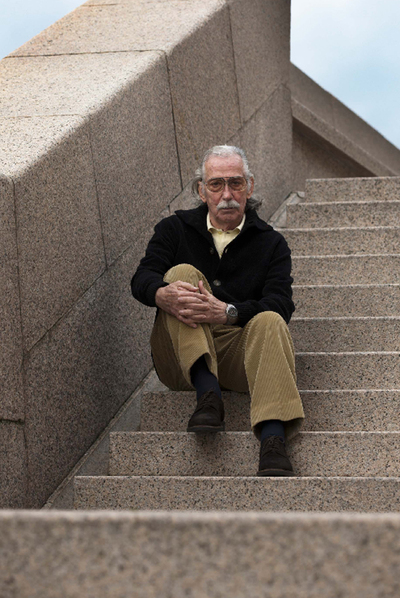 Luís Caruncho, en la escalera de la Domuns.