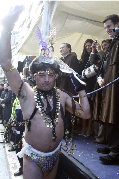 Fiesta tropical al calor del cocido de Lalín