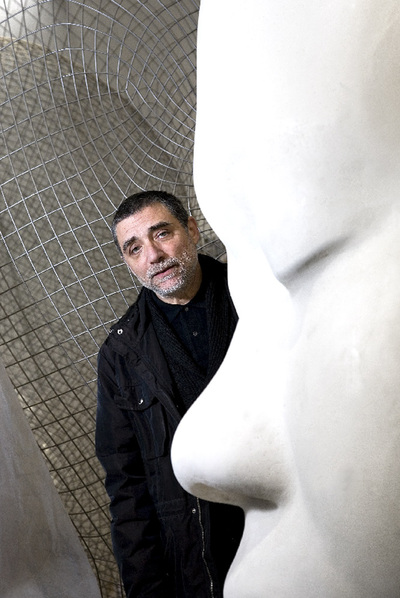 Jaume Plensa, en su estudio de Sant Feliu de Llobregat.