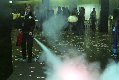 Las auxiliares de la caja, en pie de guerra