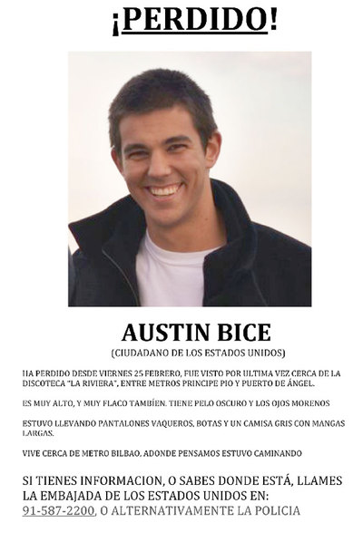 Austin Taylor Bice con la ropa que llevaba el día que desapareció.