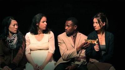 Una escena de 'Transit', representada en la Cuarta Pared.