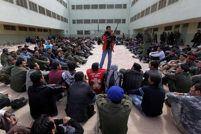 EL ENTRENAMIENTO DE LAS MILICIAS REBELDES