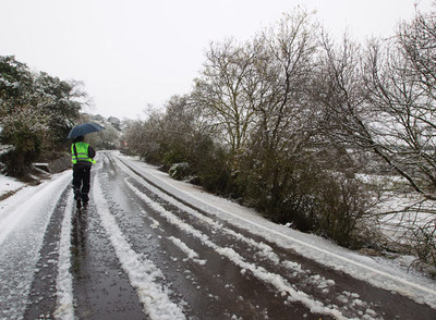 La nieve regresa por sorpresa a Málaga tras el fugaz adelanto primaveral
