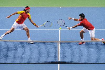 Feliciano López (a la izquierda) y Fernando Verdasco, durante su duelo contra Steve Darcis y Olivier Rochus.