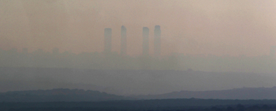 Panorámica de Madrid el 10 de febrero, con la 'boina' de contaminación.
