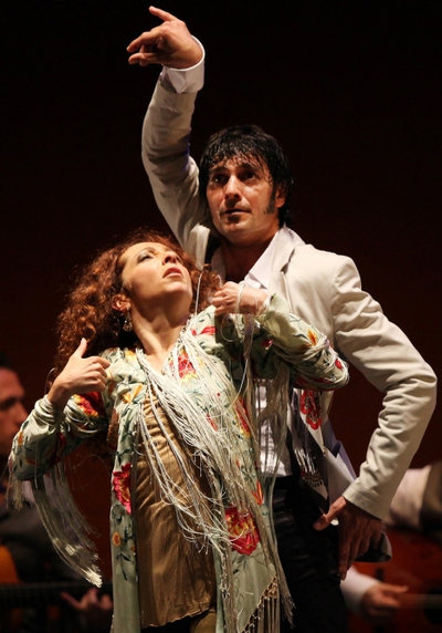 Un momento de  Hay fuego en tus ojos .