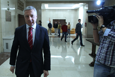 Blanco, ayer en la firma de un acuerdo de inversión en el aeropuerto de Madrid-Barajas.