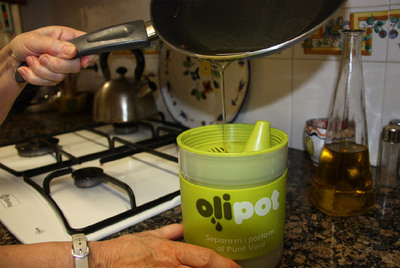 Uno de los  olipots  distribuidos por el Consistorio.