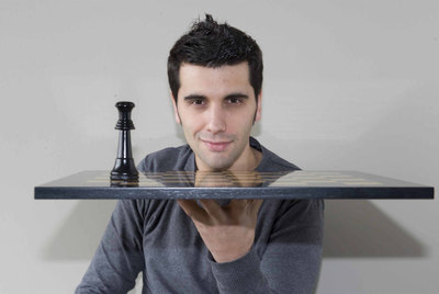 El joven cineasta bilbaíno Iker Franco, director y guionista del cortometraje  Jaque .