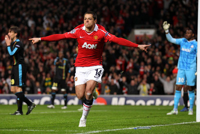 Chicharito celebra su primer gol ante el Marsella.