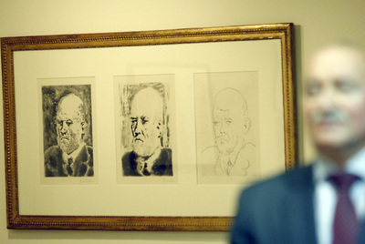 Tres retratos del marchante Ambroise Vollard, realizados en 1937, en la exposición  Picasso grabador .