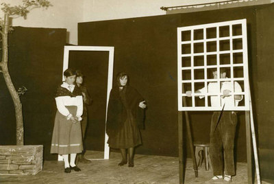 Representación teatral de  A revolta , en noviembre de 1965, ganadora del II Premio Castelao.