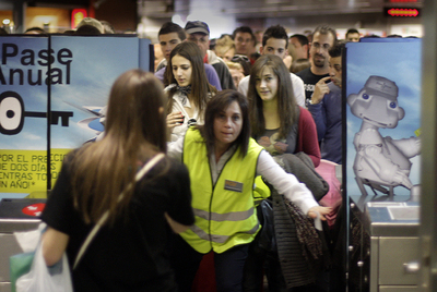 La huelga de transporte entorpece los desplazamientos en Fallas