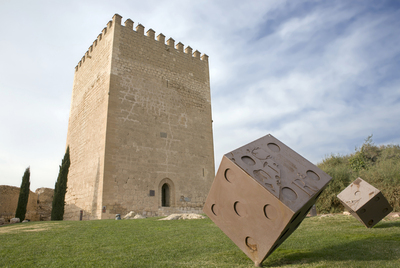 La torre del Espolón, en el castillo medieval de Lorca