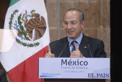 Felipe Calderón, durante su intervención en el foro  México: Puerta de América .