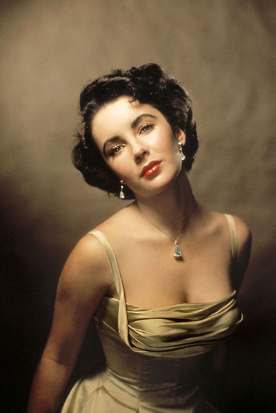Elizabeth Taylor, en una sesión fotográfica para la revista  Life   en 1948. 
