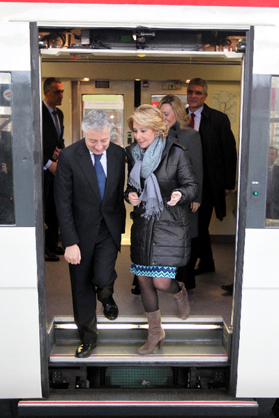 El tren a Barajas se retrasa un año