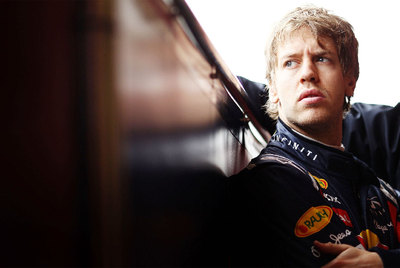 Sebastian Vettel, en el  paddock  de Red Bull.