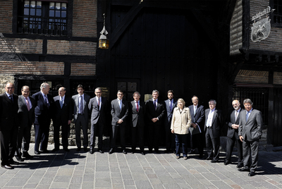 Las empresas familiares trasladan sus demandas a López