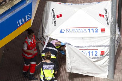 El Summa 112 instaló una tienda de campaña en el lugar del suceso en Móstoles.