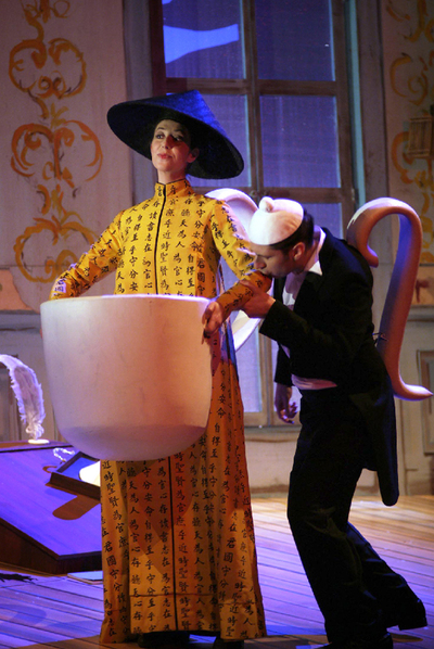 Representación de  El niño y los sortilegios  en los Teatros del Canal.