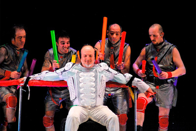 Representación de  Sensormen,  último espectáculo de Yllana, en los Teatros del Canal.