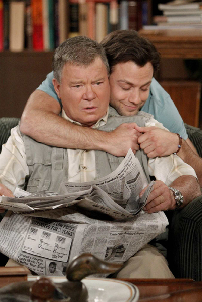William Shatner, delante, y Jonathan Sadowsky en  Las chorradas de mi padre.  