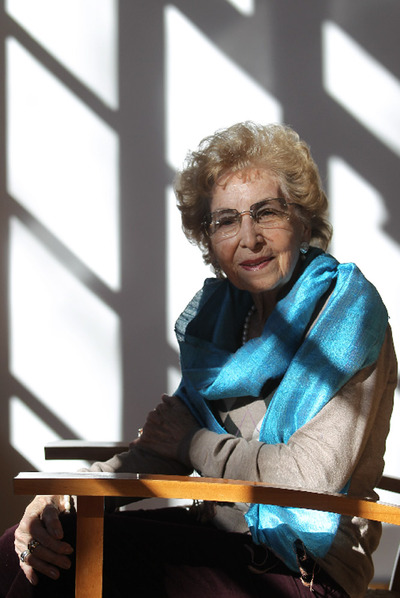 Mª Ángeles Zuloaga se casó con un compañero de Lorca.