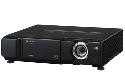 Sharp 3D, que incluye dos pares de gafasm, está pensado para ver cine en casa.