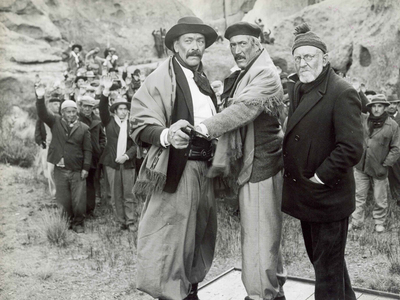  La Patagonia rebelde  De izquierda a derecha, José Villalba, Federico Luppi y Pepe Soriano, en un fotograma de  La Patagonia rebelde  (Argentina, 1974), dirigida por Héctor Olivera.