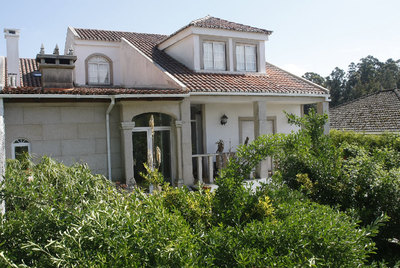 UN ESCONDRIJO CON MANDO A DISTANCIA